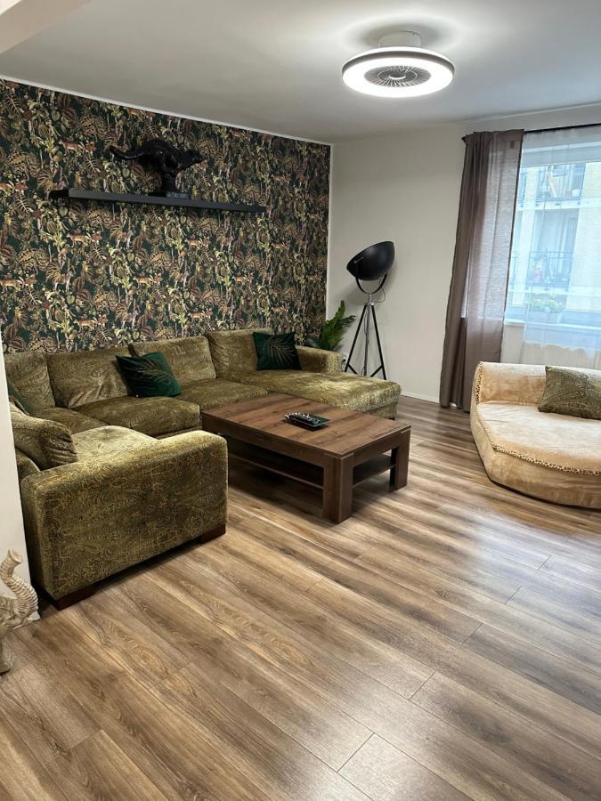 Medena Apartment Old Town With Free Parking Братислава Екстер'єр фото